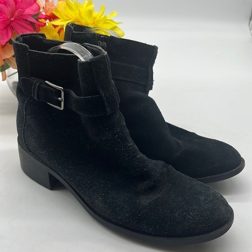 Cole Haan Black Suede Waterproof Ankle Bootie Sz 9. CH0140